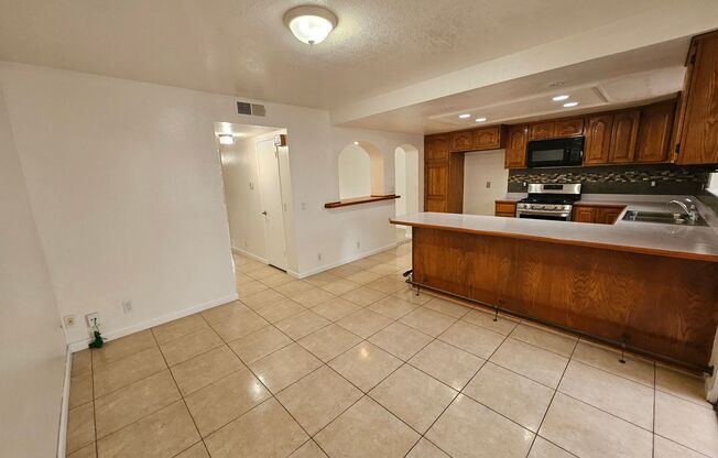 3Bed, 2.5Bath Condo in Westminster!