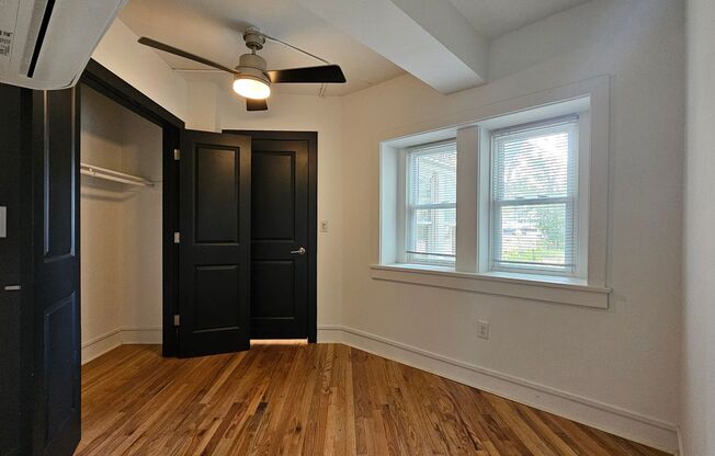 1 bed, 1 bath, 371 sqft, $795, Unit 216