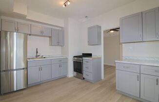 Studio, 1 bath, 375 sqft, $1,795, Unit 214