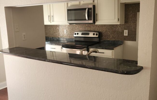 2 beds, 2 baths, $1,595, Unit #1120