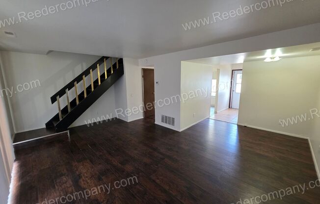 Beautiful 3 Bedroom Townhouse across from Morton High School!