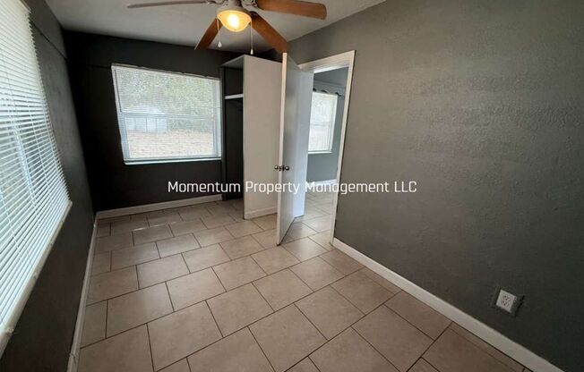 Beautifully Remodeled 2/1 St Pete- ASK ABOUT OUR SPECIAL!
