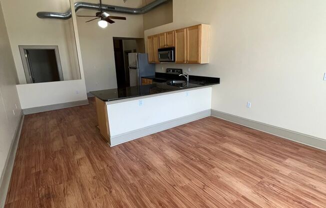 3 beds, 2 baths, 1,132 sqft, $1,904, Unit 109