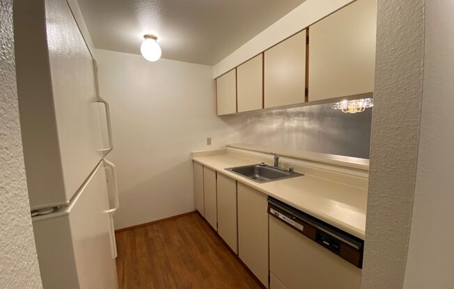 Shorecrest Apartments