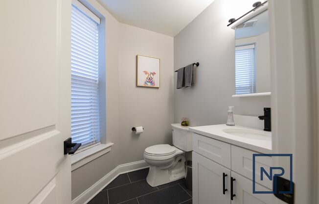 3 beds, 2 baths, 1,200 sqft, $4,495, Unit 911 - 3N