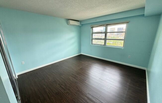 3 beds, 2 baths, $3,400, Unit # 1713