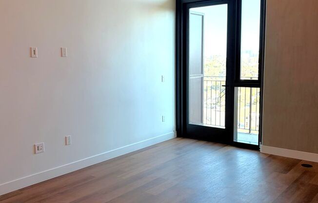 Studio, 1 bath, 440 sqft, $2,780, Unit 907