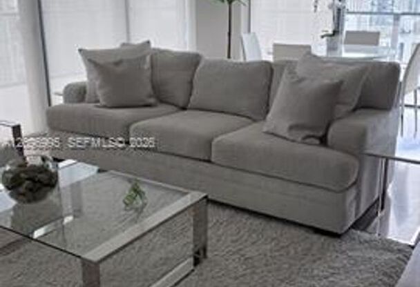 2 beds, 2.5 baths, $6,450, Unit # 2412