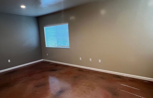 Studio, 1 bath, 385 sqft, $1,750, Unit # 54