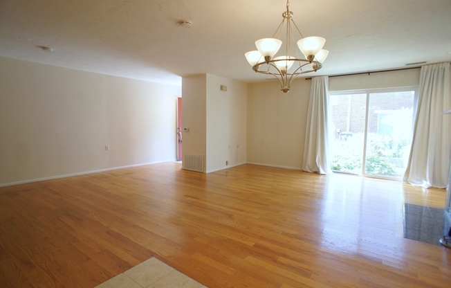 152 QUINCY SHR DR