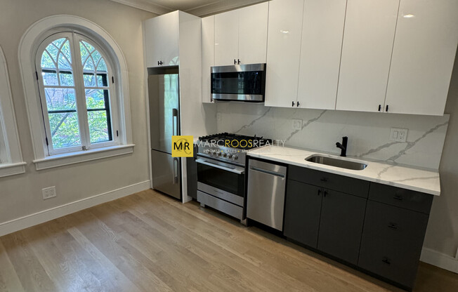 535 NEWBURY ST
