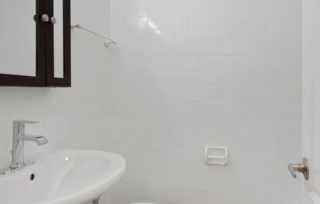 2 beds, 1 bath, 567 sqft, $2,350, Unit 207