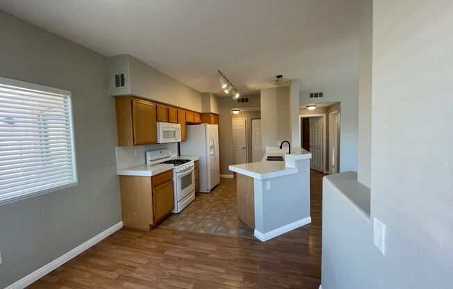 2 bedroom upgraded condo in Silverado Ranch