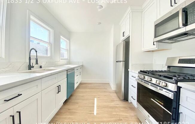 1833 1/2 S OXFORD AVE