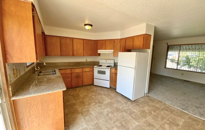 1412 - 1440 SE Oak Street