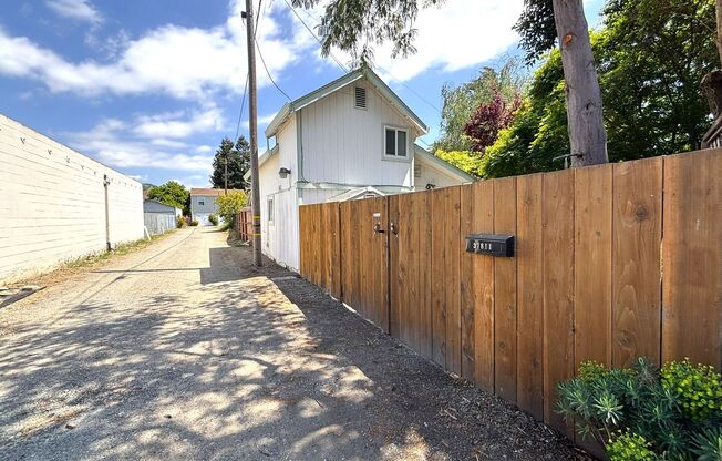 Move-In Special:Get $100 off your first month's rent. Charming 2 bedroom Cottage-Style Home in the Heart of Historic Niles
