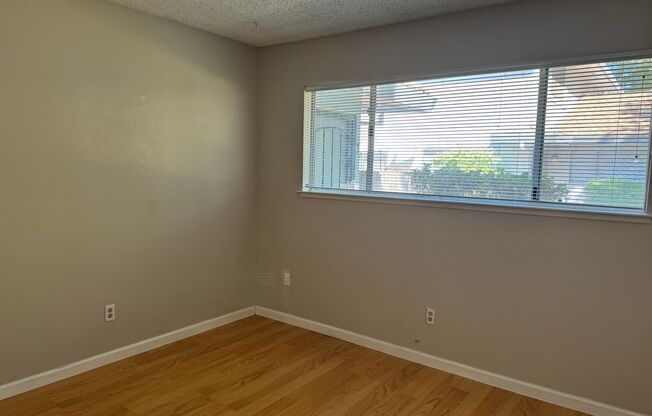 2 beds, 1 bath, $1,450