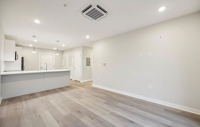 1 bed, 1 bath, 610 sqft, $1,545, Unit D205