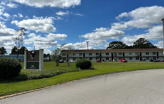 the building where the motel is located
