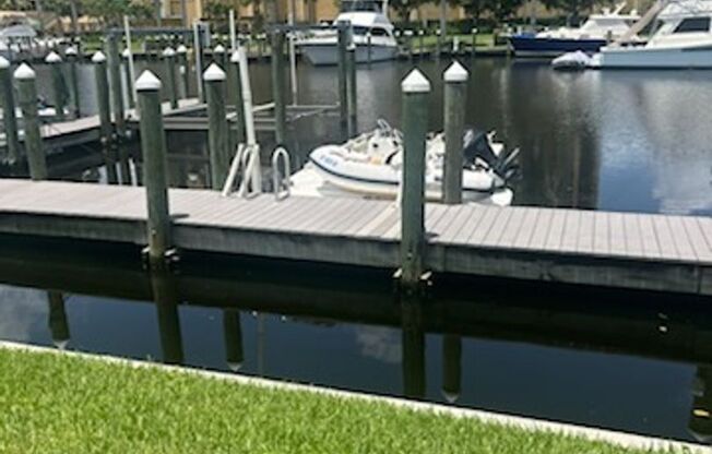 Furnished or unfurnished 2 bed 2 Bath TownHome on a Marina Boat Dock Rent to own option available