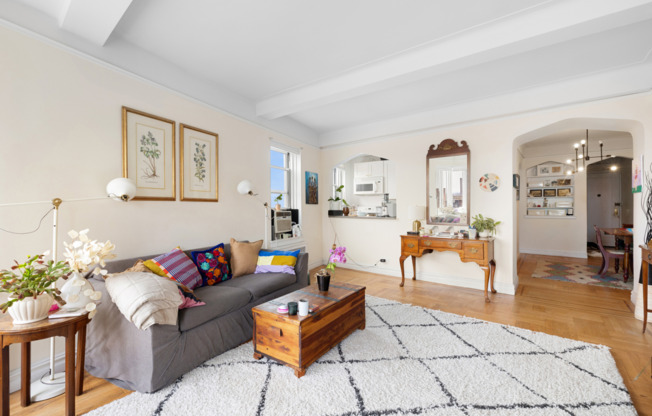 250 CABRINI BLVD