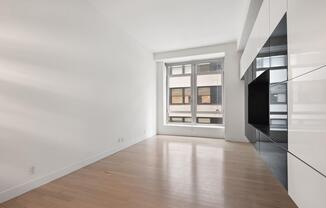 Studio, 1 bath, 698 sqft, $4,200, Unit 309