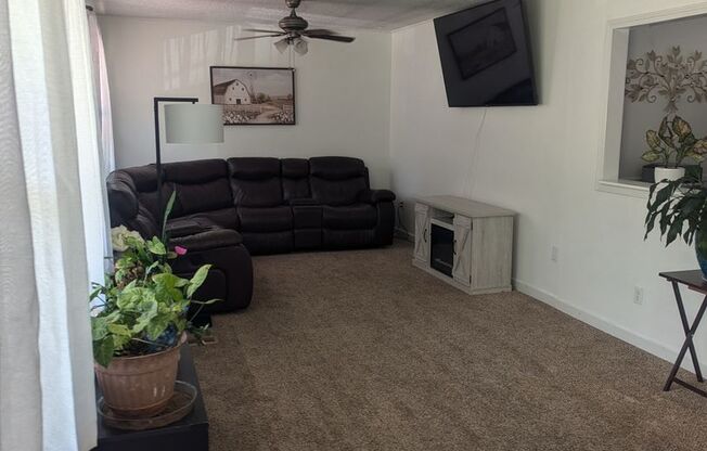 3 beds, 2 baths, $1,800