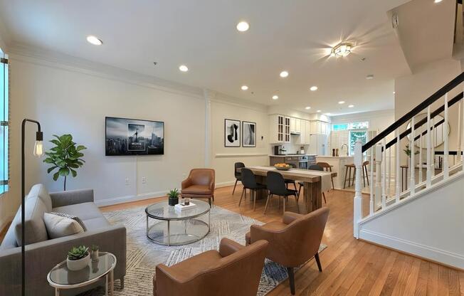 315 HEARTHSTONE MEWS