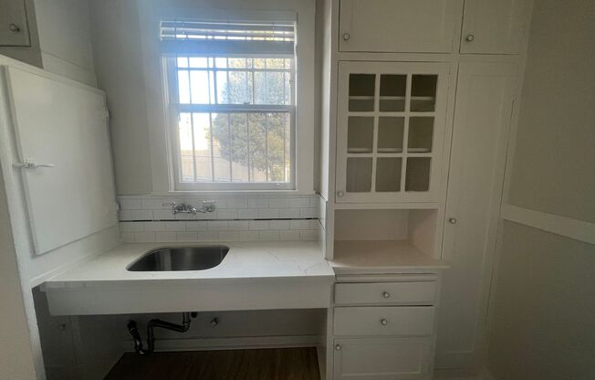 Studio, 1 bath, $1,750, Unit 7