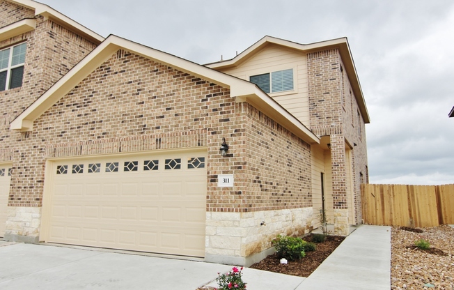 Rare 4 Bedroom at Creekside Crossing / Fridge , Washer & Dryer Included / Fenced in Yard / CISD