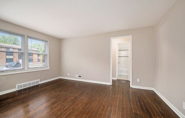 1 bed, 1 bath, 550 sqft, $775, Unit 117 Unit #202