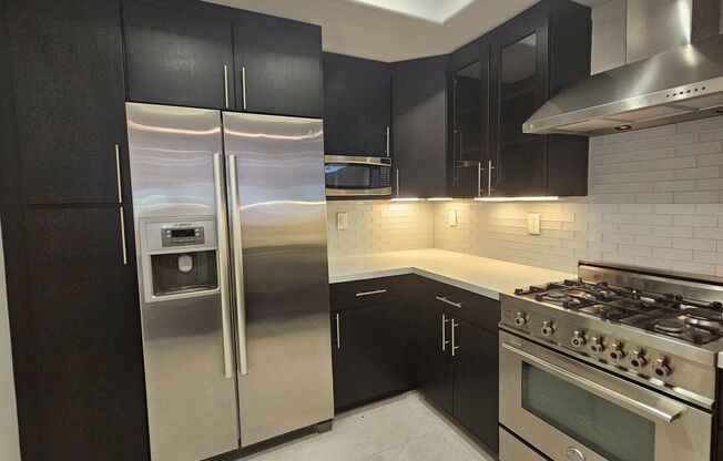 Now Leasing  Luxury 3 Bed +2.5 Bath Apartment in Studio City's Silver Triangle