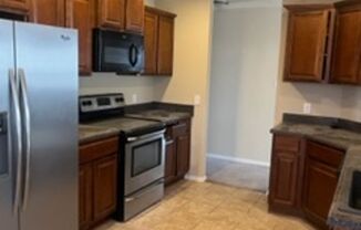 3 beds, 2 baths, $1,350