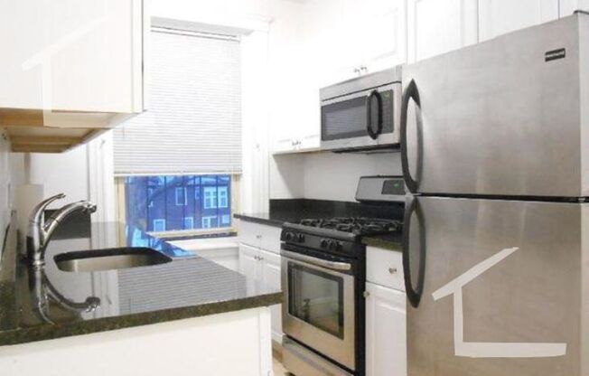 1 bed, 1 bath, $2,450, Unit 4D