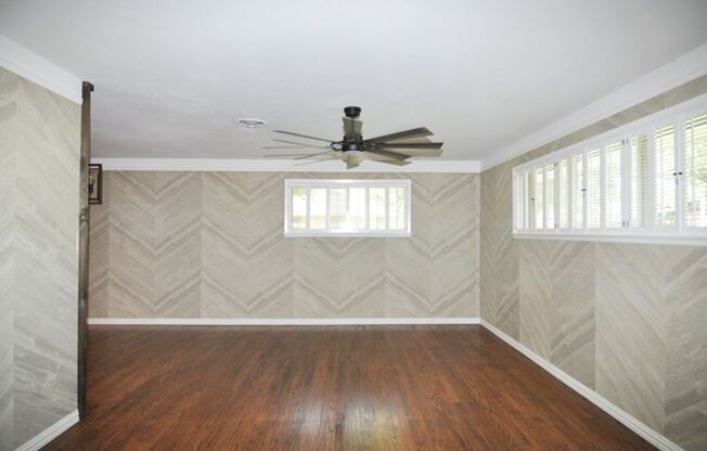 Spacious 3-3-2 on corner lot in Hurst, HEB ISD!