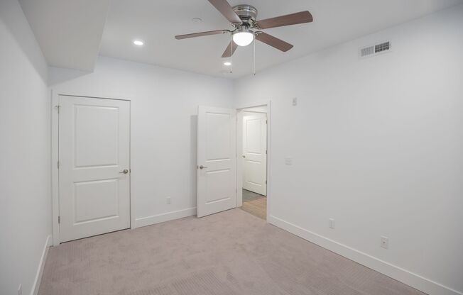 1 bed, 1 bath, 787 sqft, $1,750, Unit Unit 402