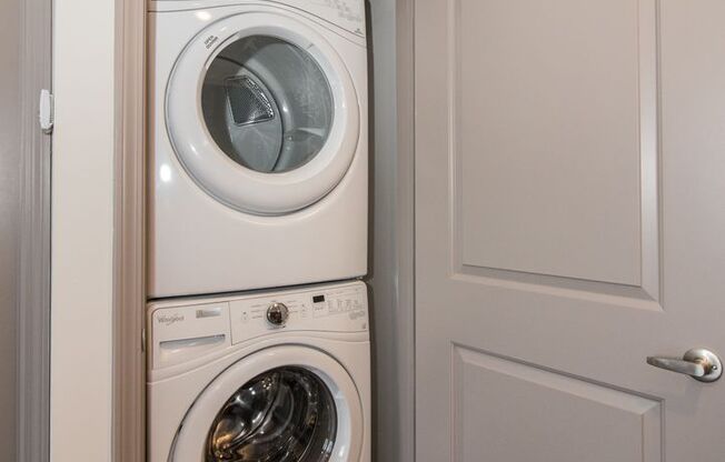 1 bed, 1 bath, 588 sqft, $1,520, Unit 303