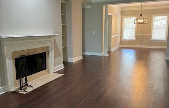 Spacious 2BR/2BA Green Hills Condo – Prime Location, Fully Equipped!