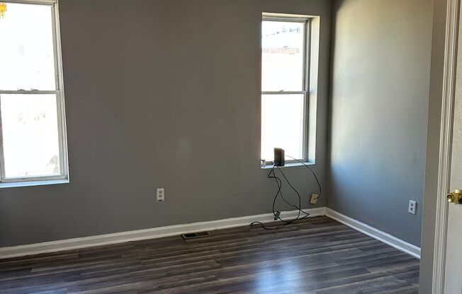 Spacious Home for Rent! W/D! Close to JHU, KKI and Public Trabsportation!