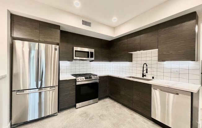 1 bed, 1 bath, 621 sqft, $3,250, Unit 206