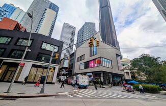 2 beds, 1 bath, $4,899, Unit 1105