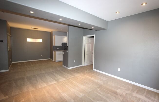 Light & Bright 2 bedroom 2 bathroom condo available now - MOVE IN SPECIAL