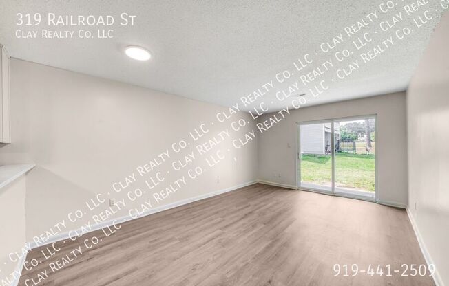 319 RAILROAD ST
