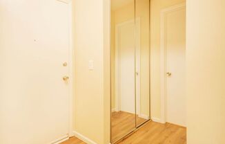 1 bed, 1 bath, 700 sqft, $1,400, Unit 840-101