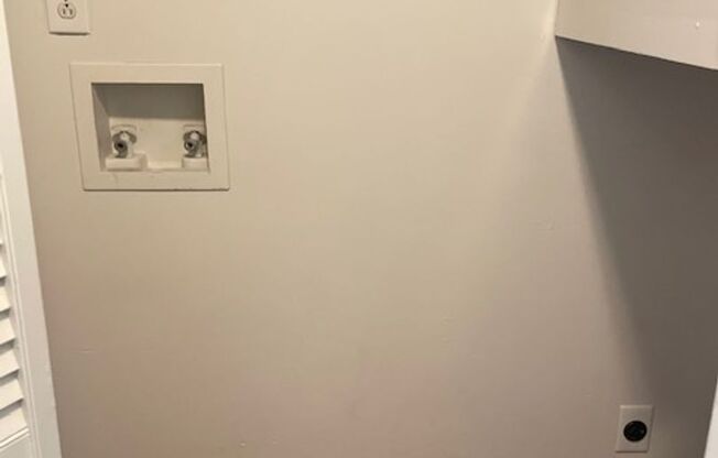 1 bed, 1 bath, 640 sqft, $990, Unit 177K