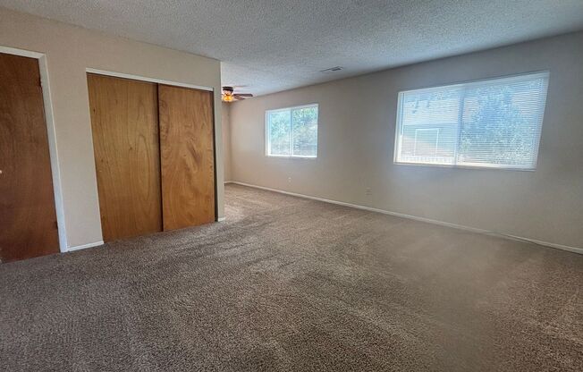 405 BONFOY AVE