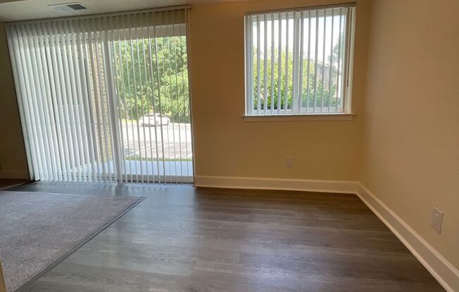 1 bed, 1 bath, 745 sqft, $1,750, Unit 14215 #104