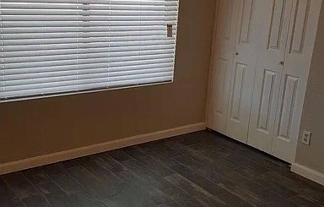 Single family home, 2 car garage