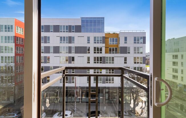 1 bed, 1 bath, 497 sqft, $2,150, Unit 301