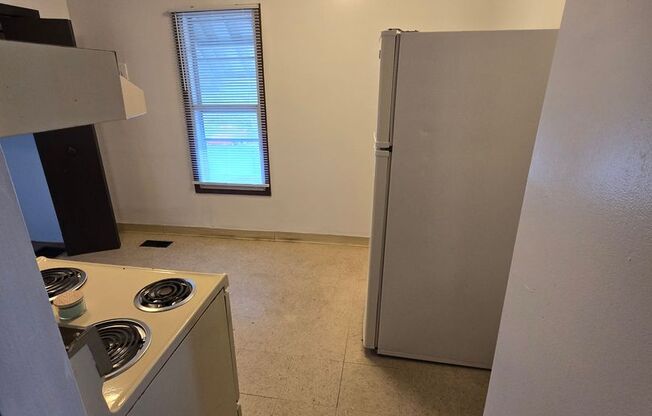 406-406 1/2 S HAGUE AVE